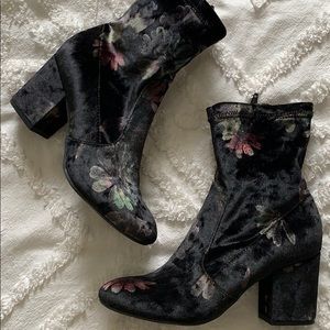 Report velvet floral boots